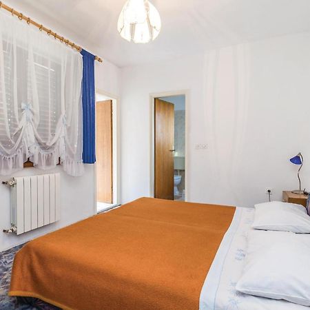 Lovely Apartment In Brsec With House Sea View Esterno foto