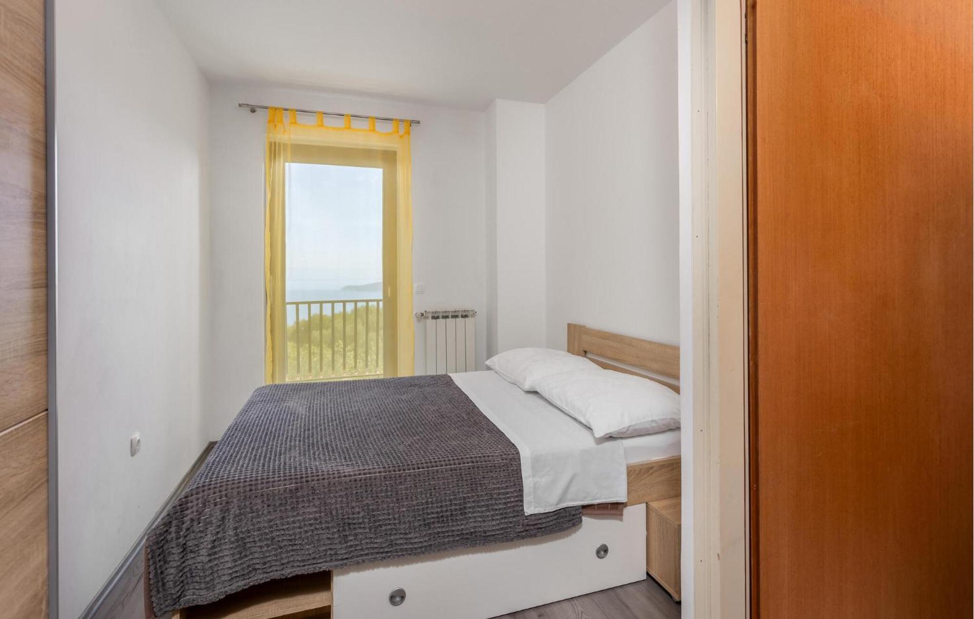 Lovely Apartment In Brsec With House Sea View Esterno foto