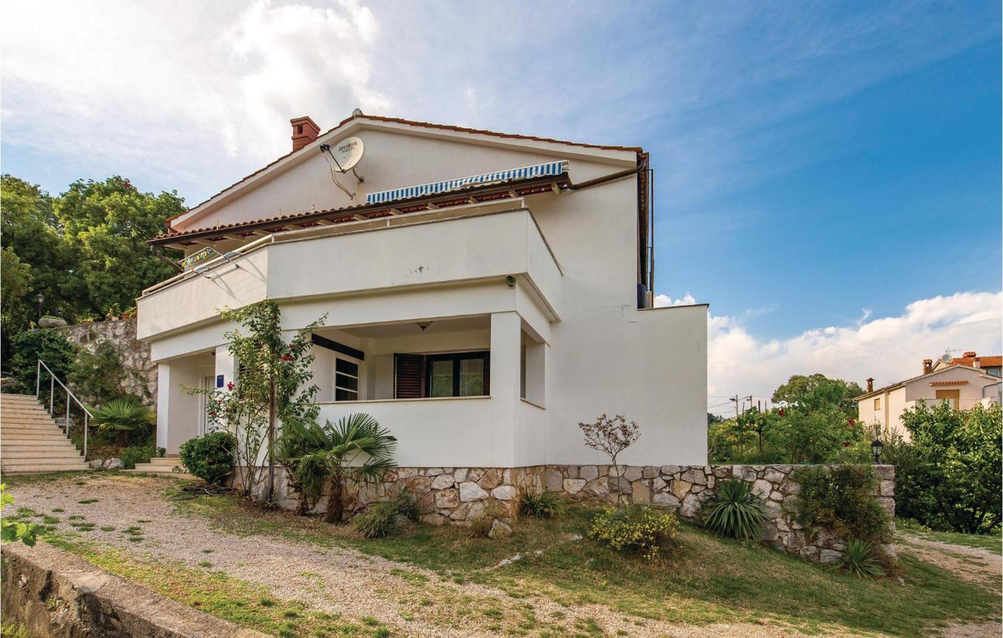 Lovely Apartment In Brsec With House Sea View Esterno foto